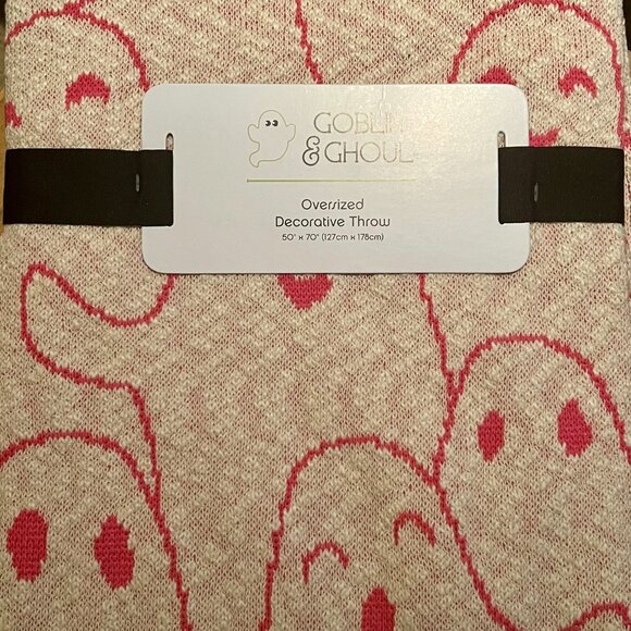 GOBLIN & GHOUL Pink Ivory GHOSTS Blanket Throw Halloween NWT 50" x 70" Sketched - Picture 3 of 4
